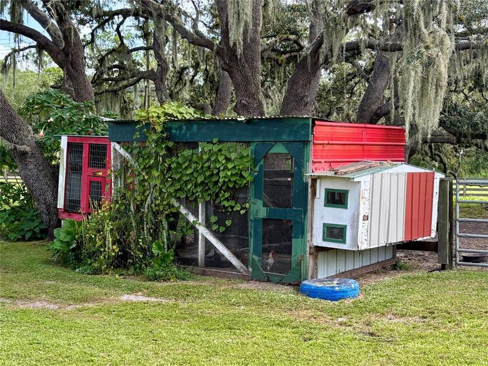 For Sale: $1,550,000 (4 beds, 3 baths, 2700 Square Feet)