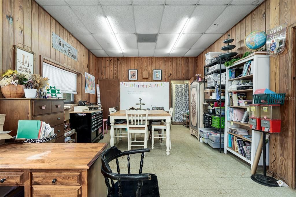 For Sale: $1,550,000 (4 beds, 3 baths, 2700 Square Feet)