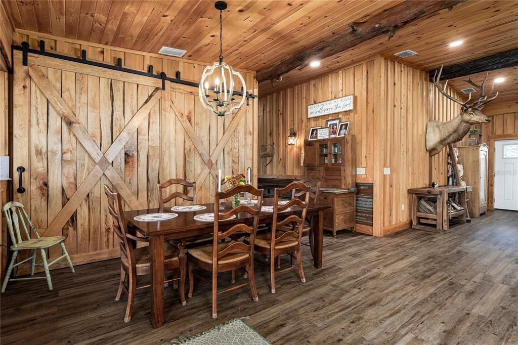 For Sale: $1,550,000 (4 beds, 3 baths, 2700 Square Feet)