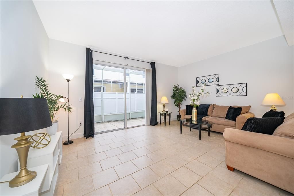 合同活跃: $269,900 (3 贝兹, 2 浴室, 1512 平方英尺)