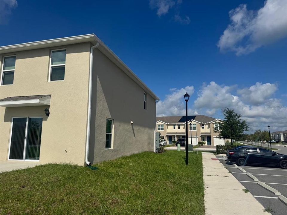 出租: $2,200 (3 贝兹, 2 浴室, 1463 平方英尺)