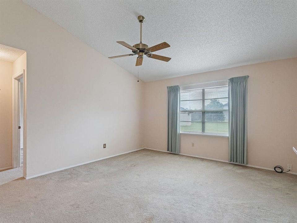 For Sale: $265,999 (3 beds, 2 baths, 1265 Square Feet)