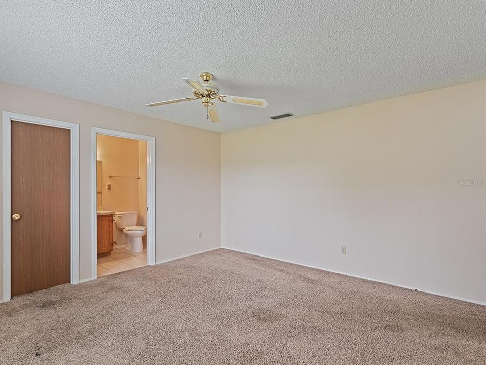 For Sale: $265,999 (3 beds, 2 baths, 1265 Square Feet)