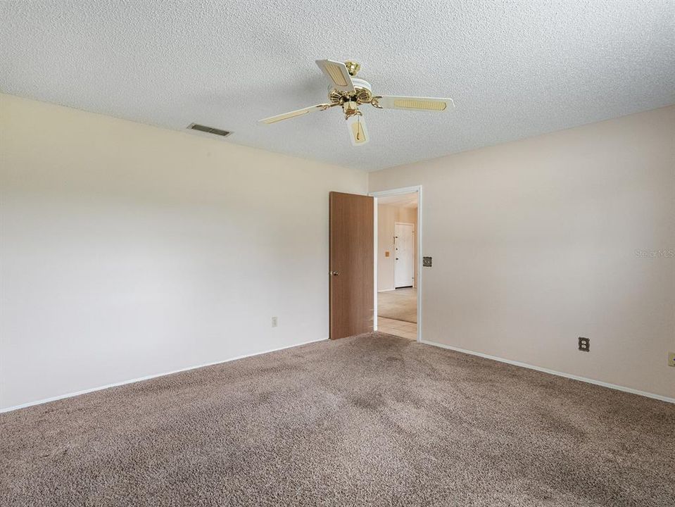 For Sale: $265,999 (3 beds, 2 baths, 1265 Square Feet)