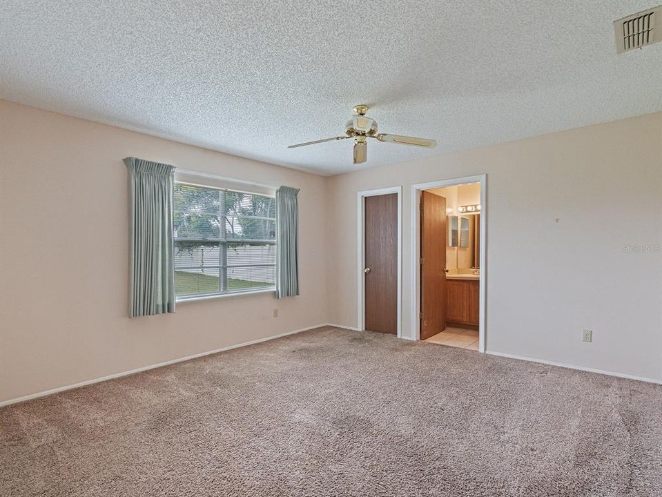 For Sale: $265,999 (3 beds, 2 baths, 1265 Square Feet)