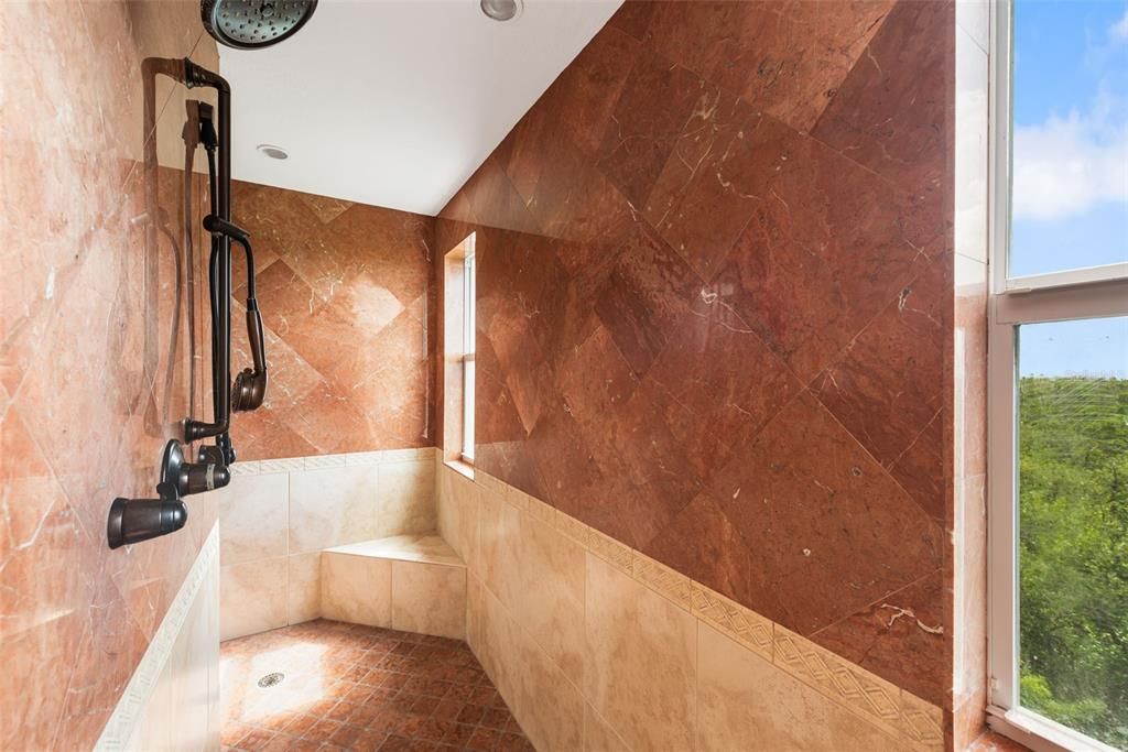 En Venta: $749,900 (2 camas, 2 baños, 1614 Pies cuadrados)