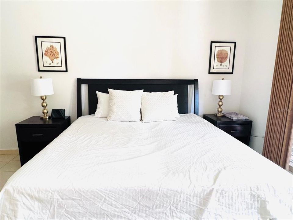 For Sale: $635,000 (3 beds, 3 baths, 2127.9 Square Feet)