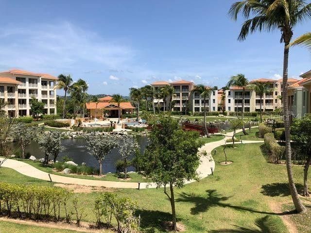 For Sale: $635,000 (3 beds, 3 baths, 2127.9 Square Feet)