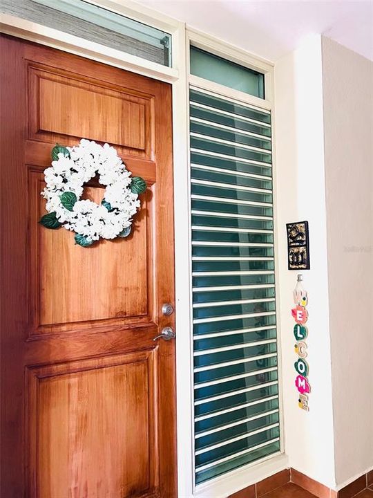 For Sale: $635,000 (3 beds, 3 baths, 2127.9 Square Feet)