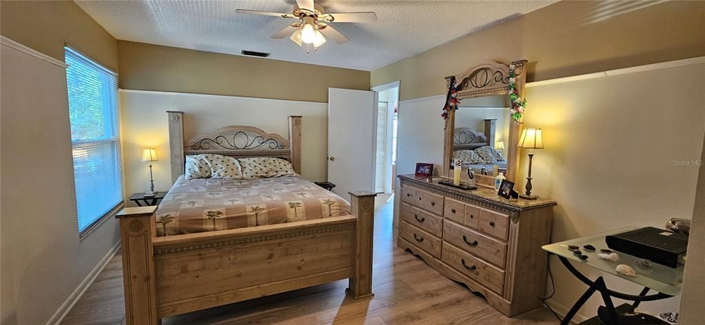 For Rent: $2,500 (2 beds, 2 baths, 1244 Square Feet)