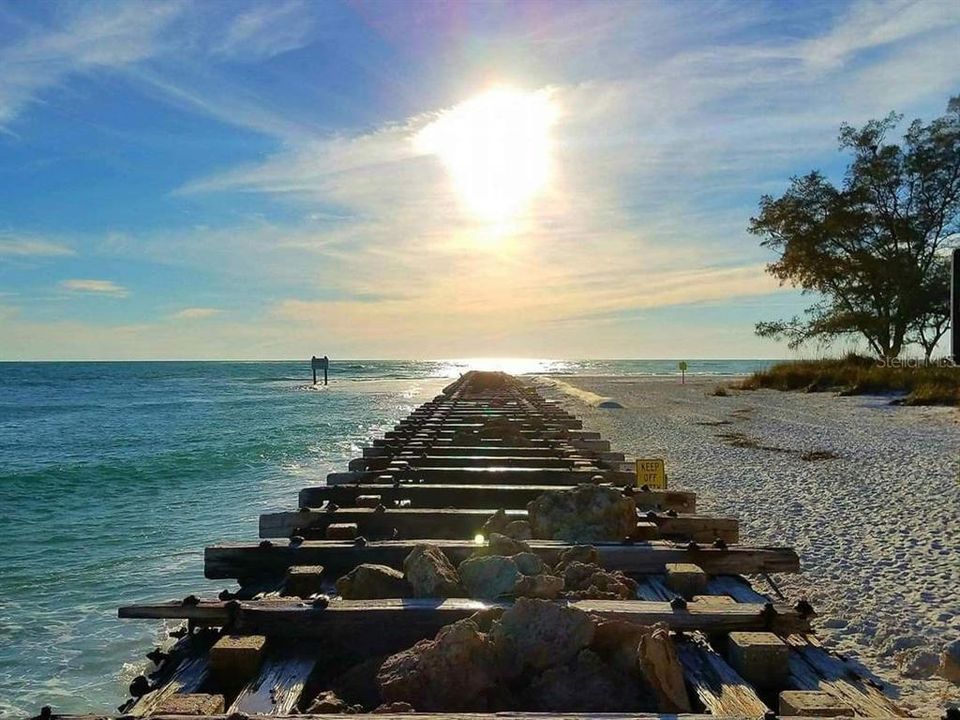 For Rent: $2,500 (2 beds, 2 baths, 1244 Square Feet)