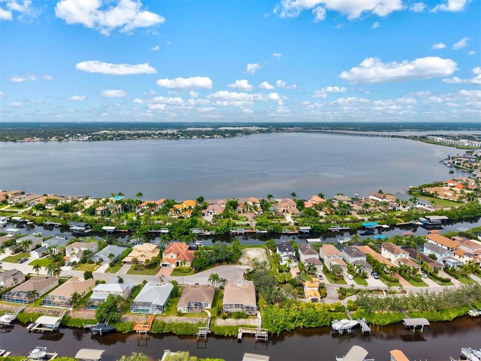 Active With Contract: $849,900 (3 beds, 2 baths, 1974 Square Feet)