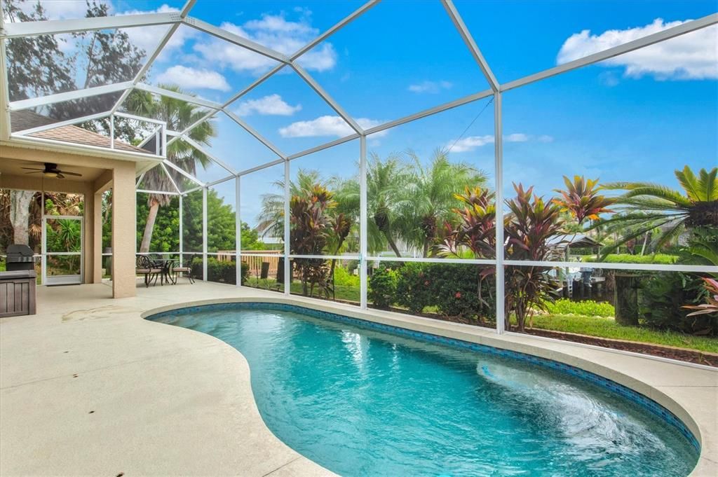 Active With Contract: $849,900 (3 beds, 2 baths, 1974 Square Feet)