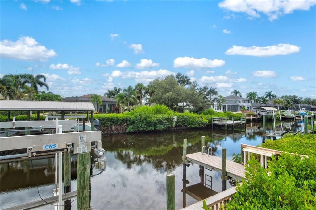 Active With Contract: $849,900 (3 beds, 2 baths, 1974 Square Feet)