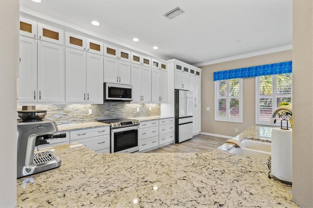 Active With Contract: $849,900 (3 beds, 2 baths, 1974 Square Feet)