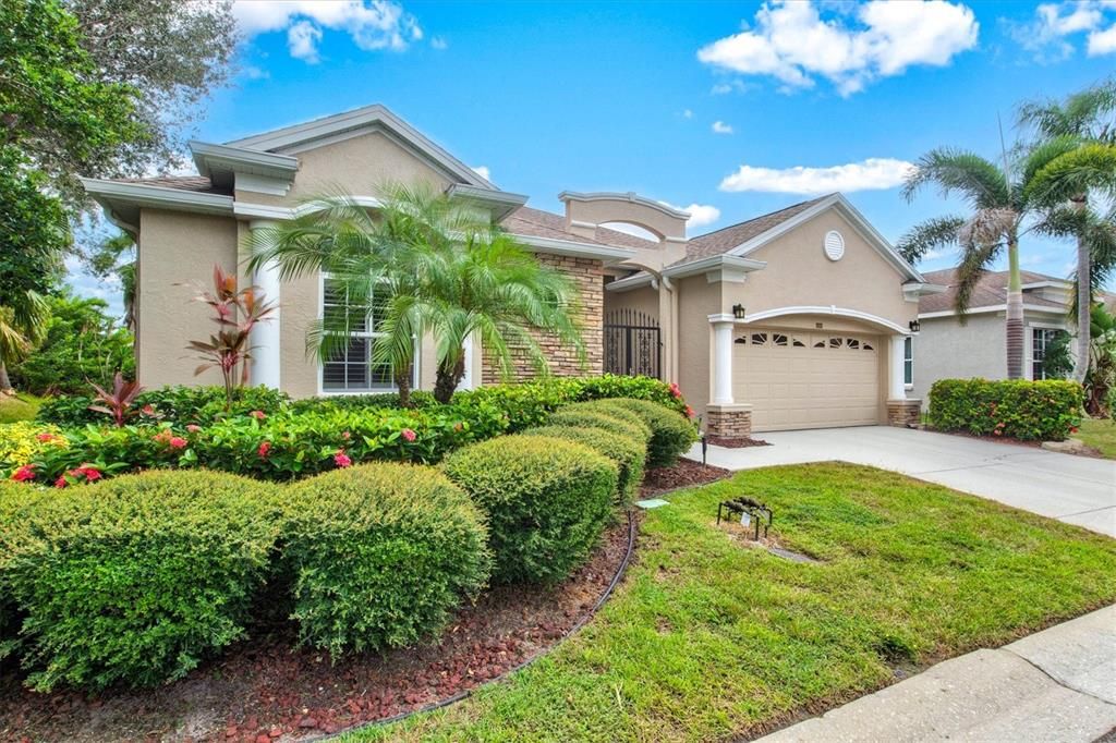 Active With Contract: $849,900 (3 beds, 2 baths, 1974 Square Feet)