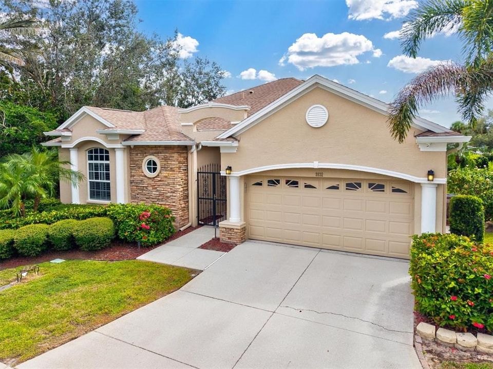 Active With Contract: $849,900 (3 beds, 2 baths, 1974 Square Feet)