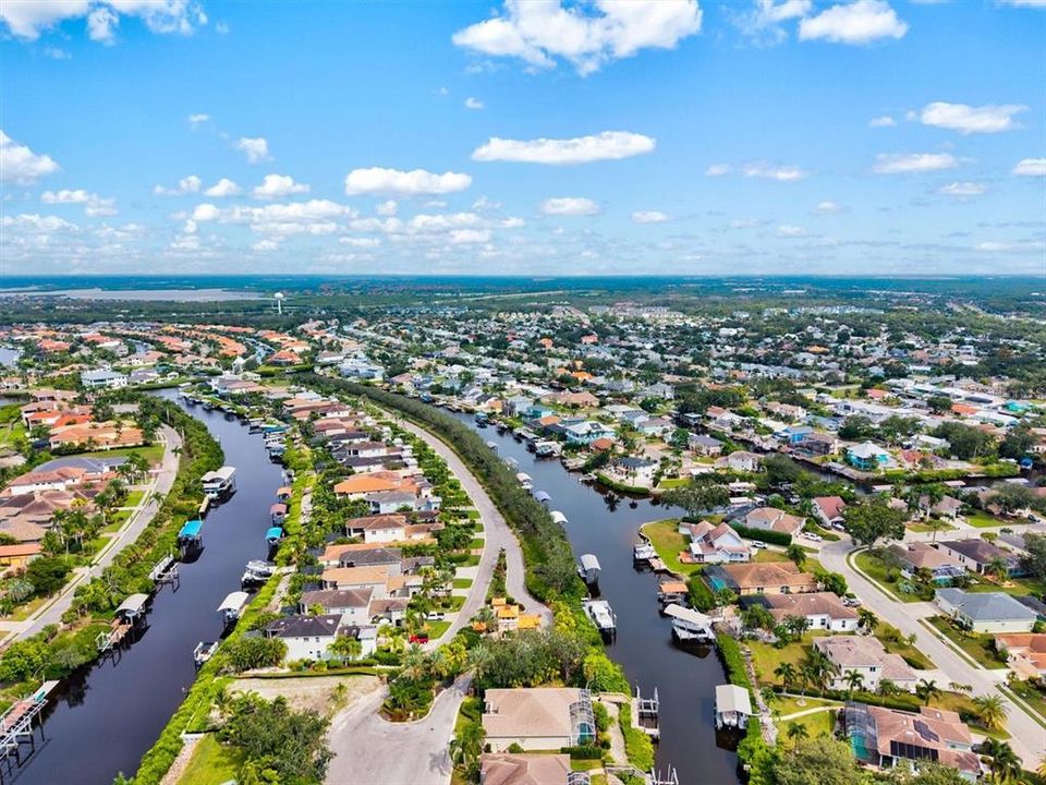 Active With Contract: $849,900 (3 beds, 2 baths, 1974 Square Feet)