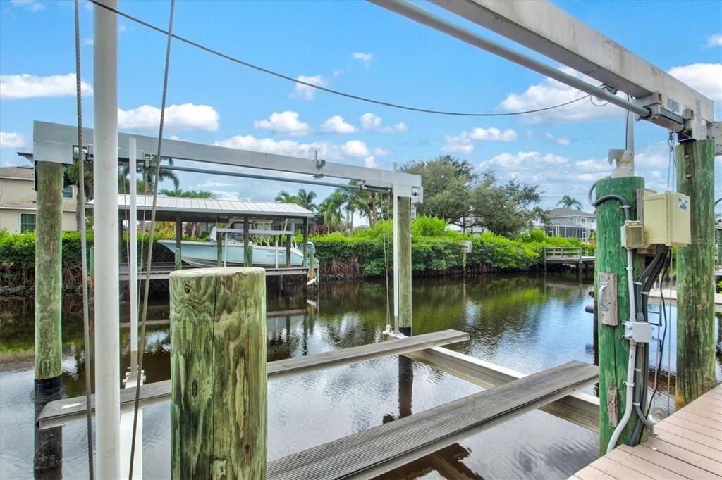 Active With Contract: $849,900 (3 beds, 2 baths, 1974 Square Feet)