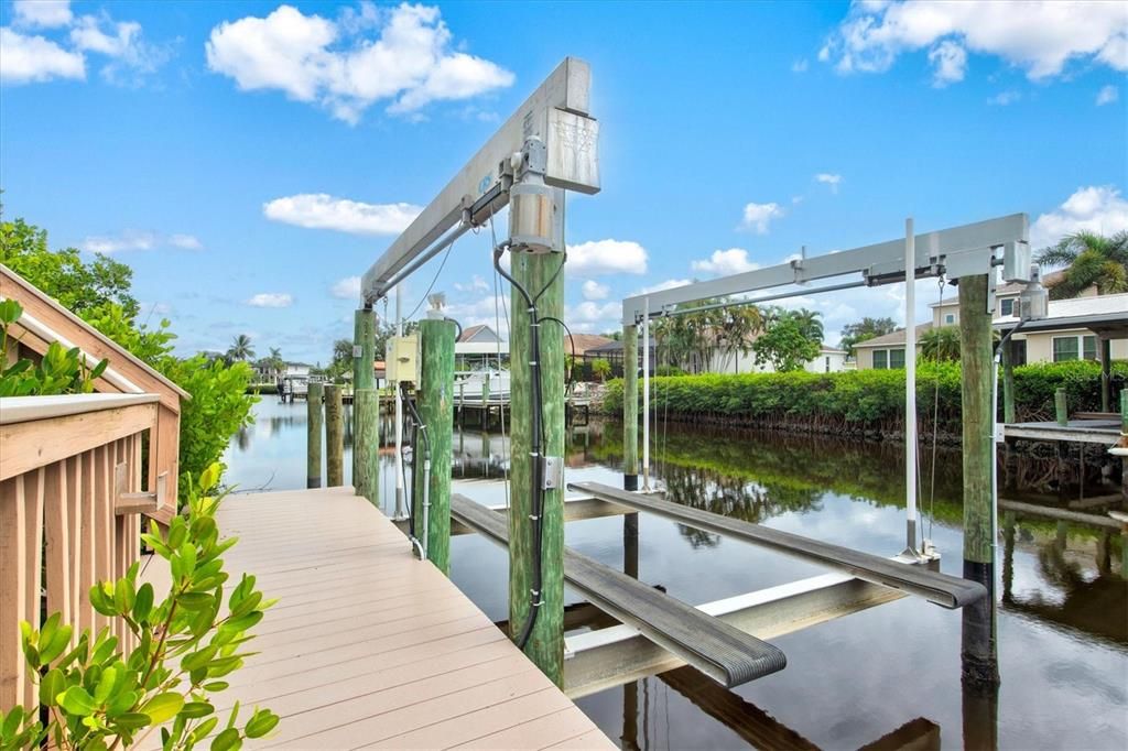 Active With Contract: $849,900 (3 beds, 2 baths, 1974 Square Feet)