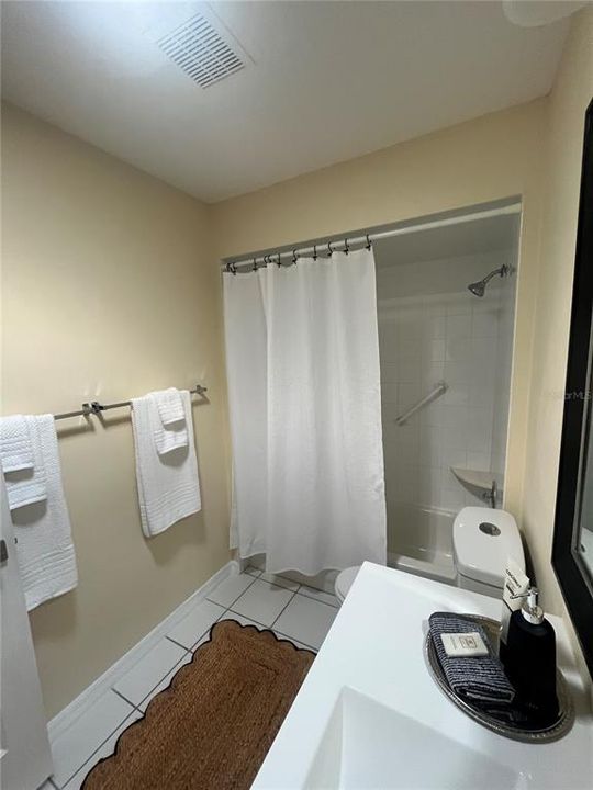 На продажу: $219,000 (3 спален, 2 ванн, 1418 Квадратных фут)