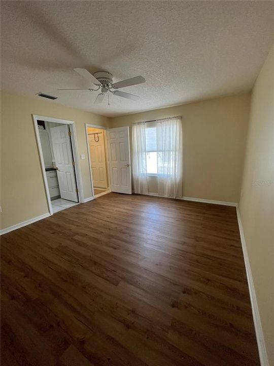 На продажу: $219,000 (3 спален, 2 ванн, 1418 Квадратных фут)