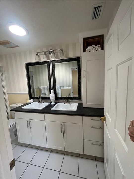 На продажу: $219,000 (3 спален, 2 ванн, 1418 Квадратных фут)