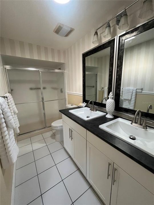 На продажу: $219,000 (3 спален, 2 ванн, 1418 Квадратных фут)