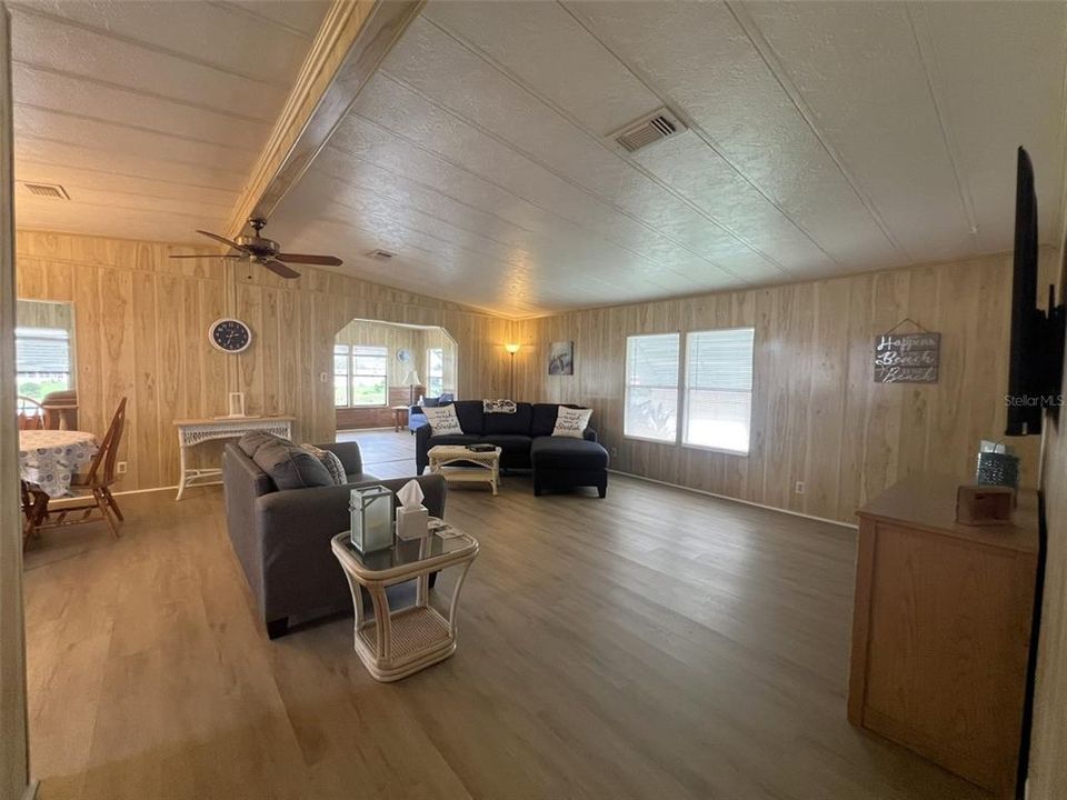 En Venta: $199,000 (2 camas, 2 baños, 1568 Pies cuadrados)