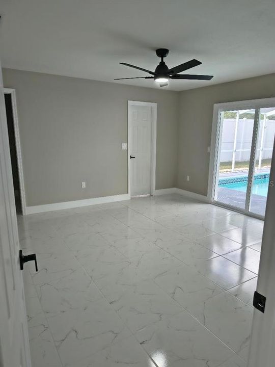 Active With Contract: $369,900 (3 beds, 2 baths, 1547 Square Feet)