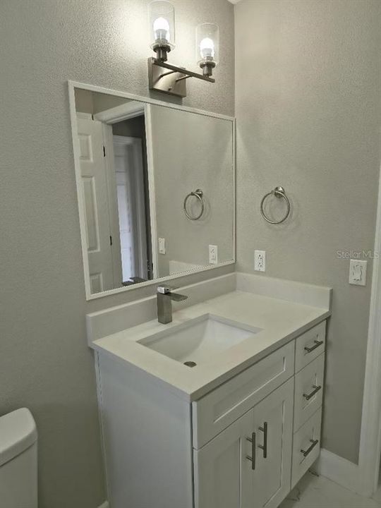 Active With Contract: $369,900 (3 beds, 2 baths, 1547 Square Feet)