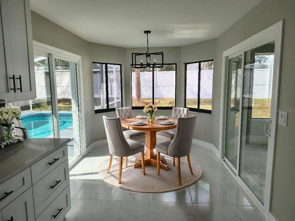 Active With Contract: $369,900 (3 beds, 2 baths, 1547 Square Feet)