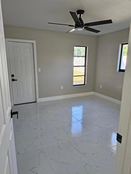 Active With Contract: $369,900 (3 beds, 2 baths, 1547 Square Feet)