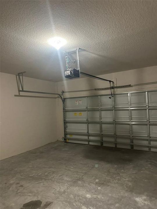 En Renta: $2,200 (4 camas, 2 baños, 2405 Pies cuadrados)