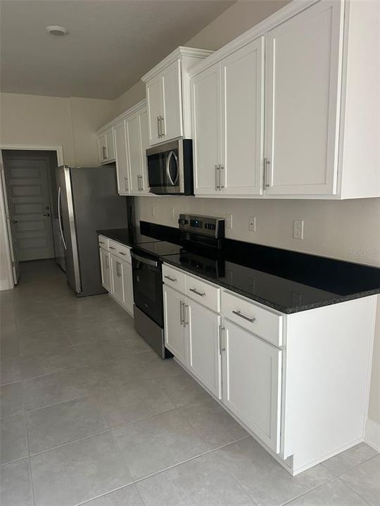 En Renta: $2,200 (4 camas, 2 baños, 2405 Pies cuadrados)