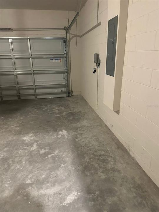 En Renta: $2,200 (4 camas, 2 baños, 2405 Pies cuadrados)