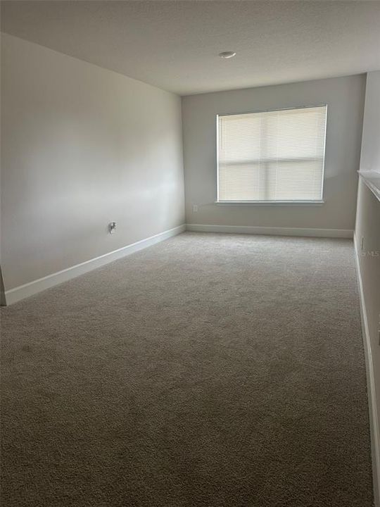 En Renta: $2,200 (4 camas, 2 baños, 2405 Pies cuadrados)