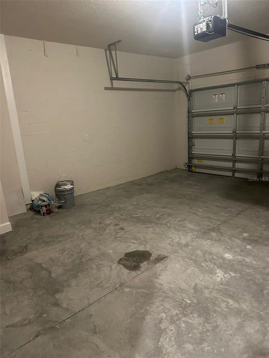 En Renta: $2,200 (4 camas, 2 baños, 2405 Pies cuadrados)