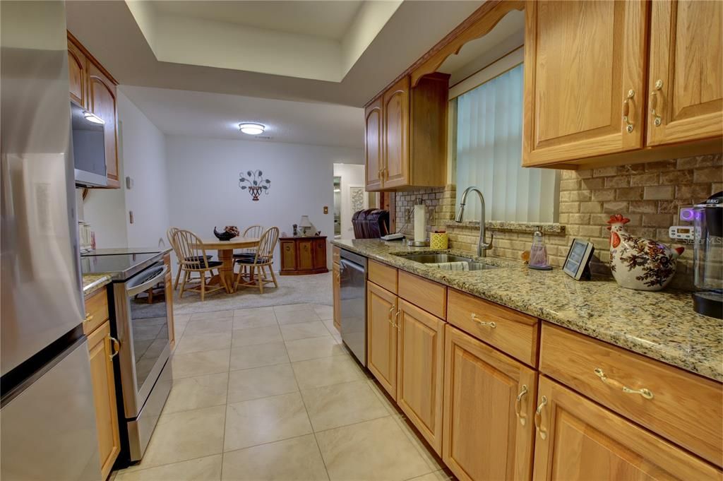 Activo con contrato: $399,900 (3 camas, 2 baños, 1650 Pies cuadrados)