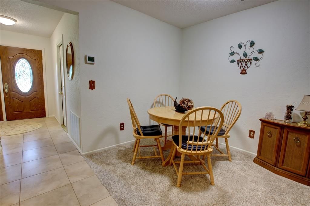 Activo con contrato: $399,900 (3 camas, 2 baños, 1650 Pies cuadrados)