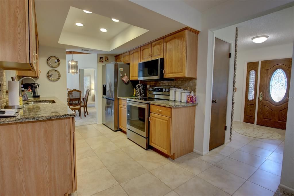 Activo con contrato: $399,900 (3 camas, 2 baños, 1650 Pies cuadrados)