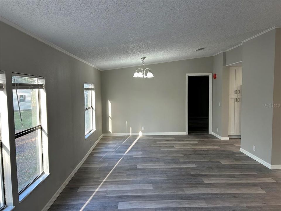 Activo con contrato: $233,900 (3 camas, 2 baños, 1568 Pies cuadrados)