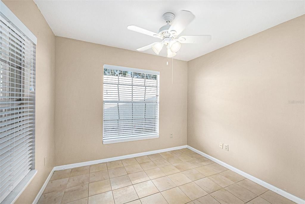 For Rent: $2,000 (2 beds, 1 baths, 1010 Square Feet)