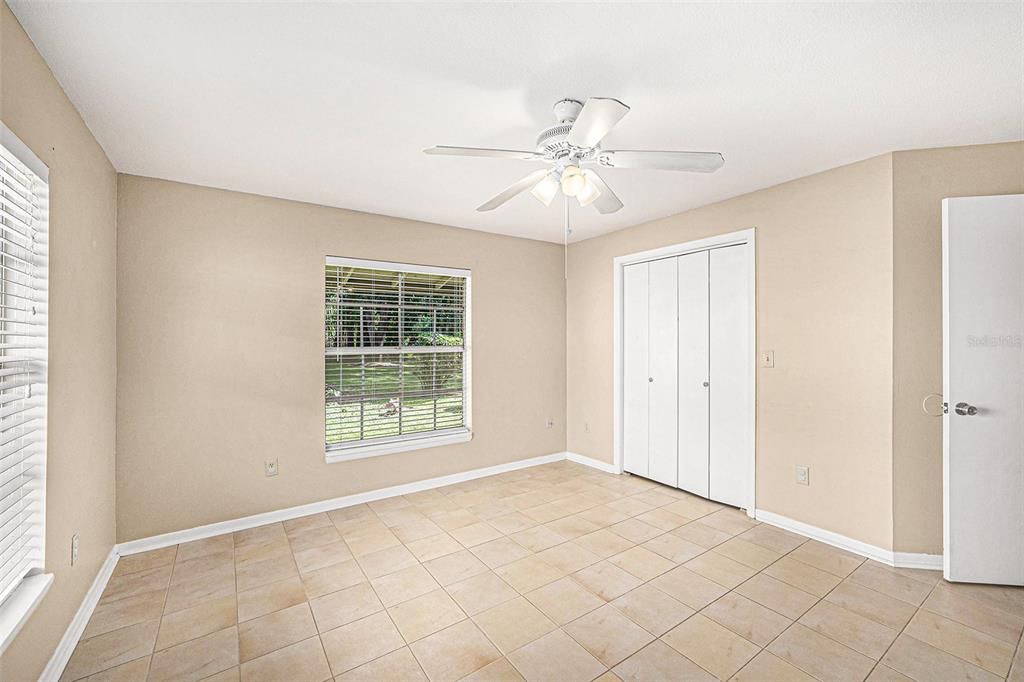 For Rent: $2,000 (2 beds, 1 baths, 1010 Square Feet)