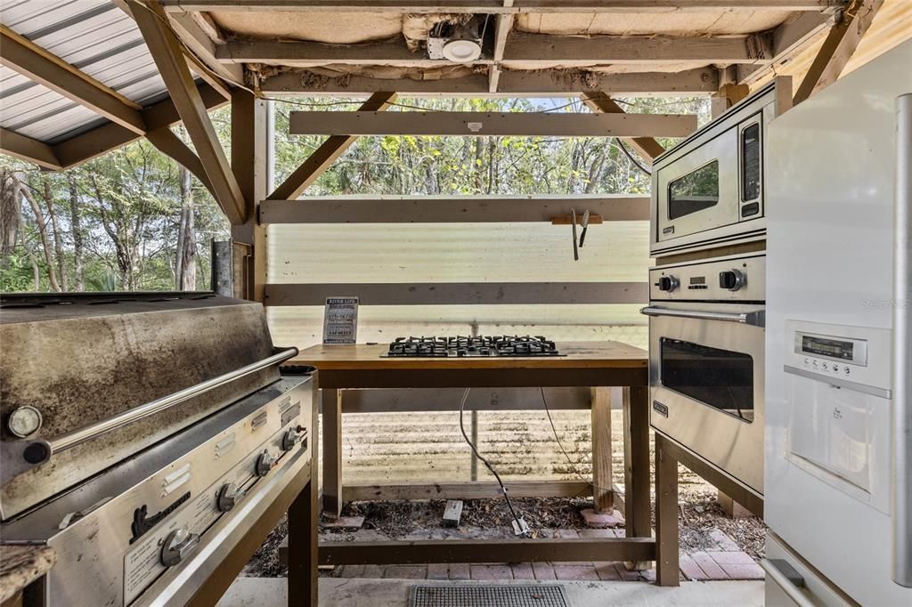 For Sale: $585,000 (4 beds, 3 baths, 1168 Square Feet)