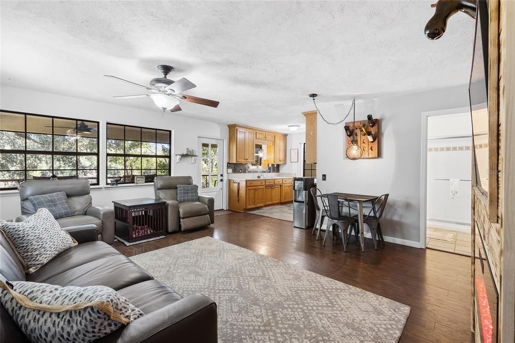 For Sale: $585,000 (4 beds, 3 baths, 1168 Square Feet)