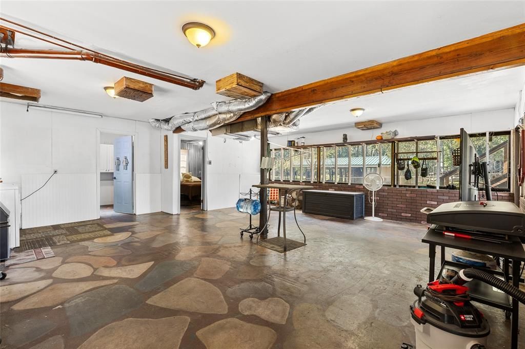 For Sale: $585,000 (4 beds, 3 baths, 1168 Square Feet)