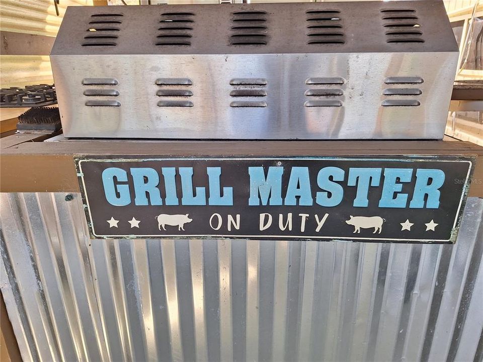 For Sale: $585,000 (4 beds, 3 baths, 1168 Square Feet)