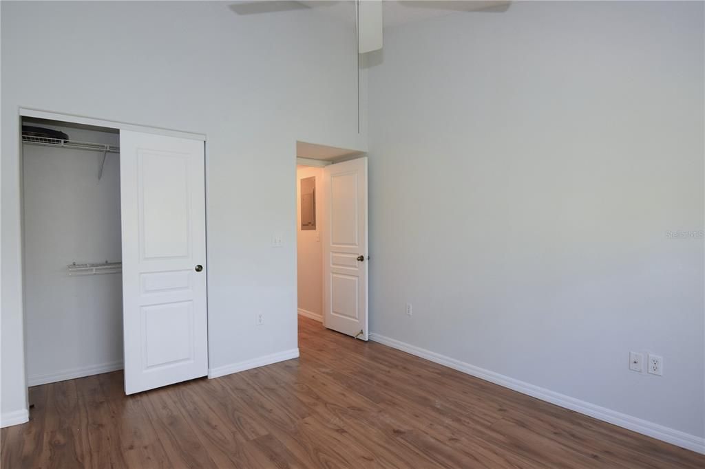 For Rent: $2,100 (3 beds, 2 baths, 1286 Square Feet)