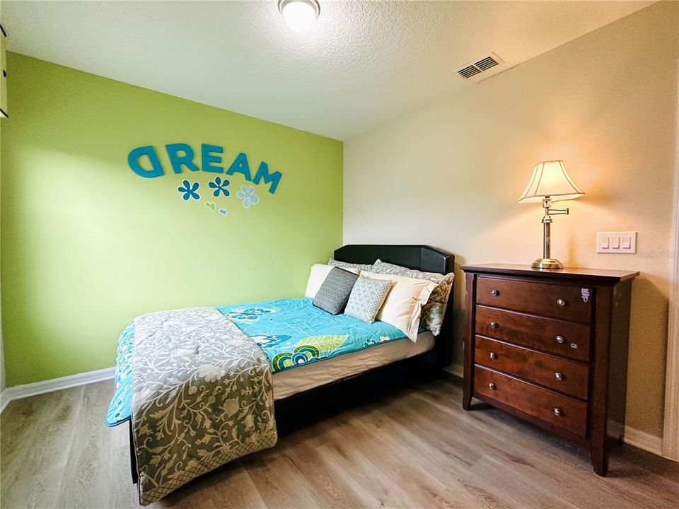 For Rent: $3,900 (6 beds, 4 baths, 2874 Square Feet)